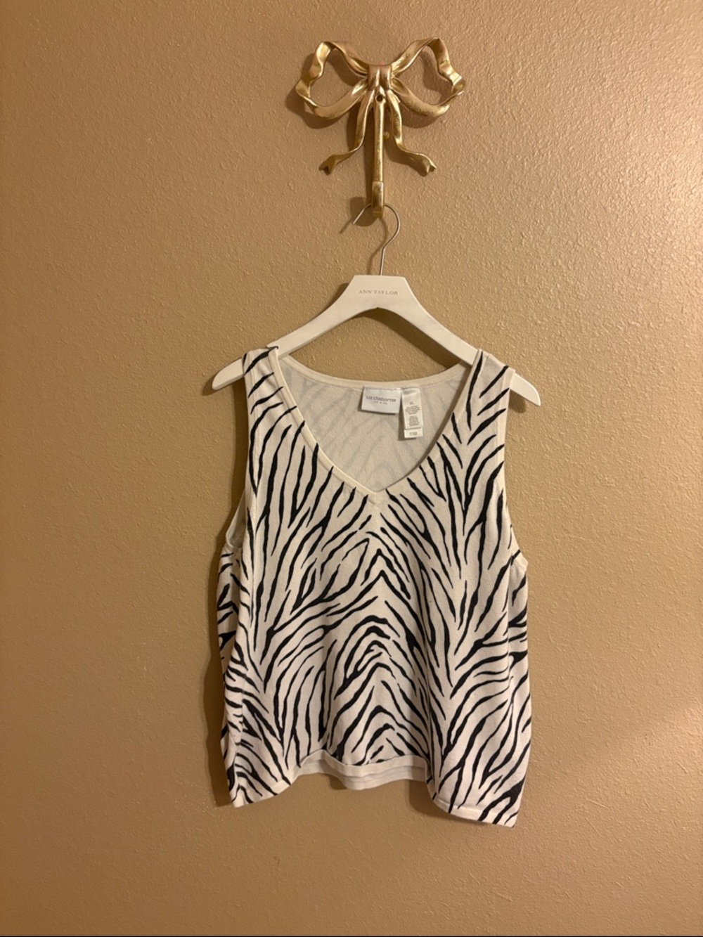 Liz Claiborne Black and White Zebra Print V-Neck Tank